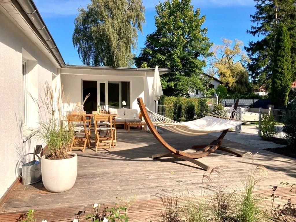 Moderner Bungalow Im Seebad Bansin, 200 Meter Zum Strand ゼーバート・ヘリングスドルフ エクステリア 写真